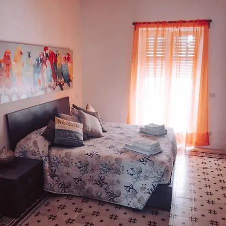 Un Passo Dal Porto Di Casa Leva Nyaraló