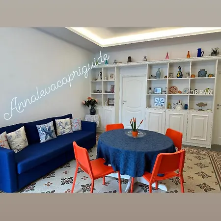 Un Passo Dal Porto Di Casa Leva Capri