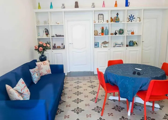 Un Passo Dal Porto Di Casa Leva *