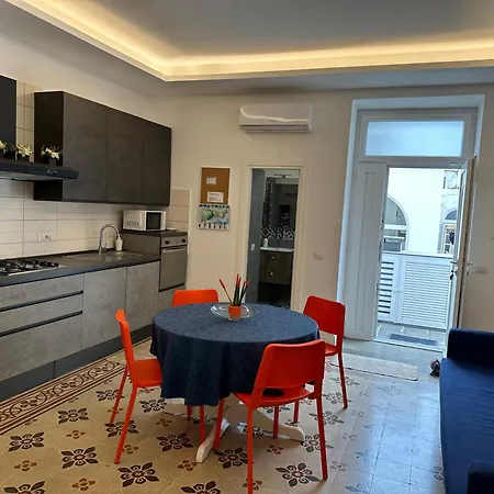 Un Passo Dal Porto Di Casa Leva Casa de Férias